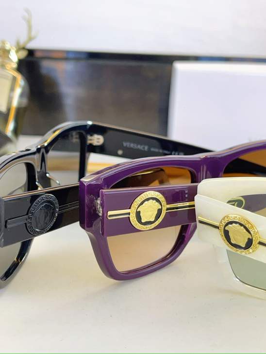 Picture of Versace Sunglasses _SKUfw80050190fw